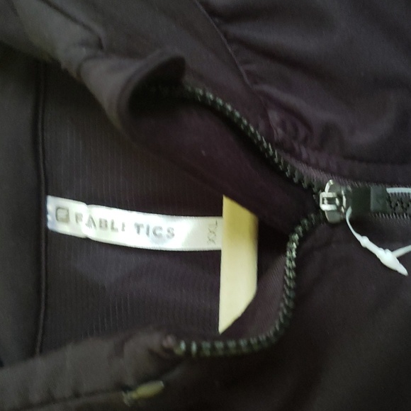 🎄🎄NWT FABLETICS KIRA JACKET BLK. XXL 16-18 - Picture 3 of 16